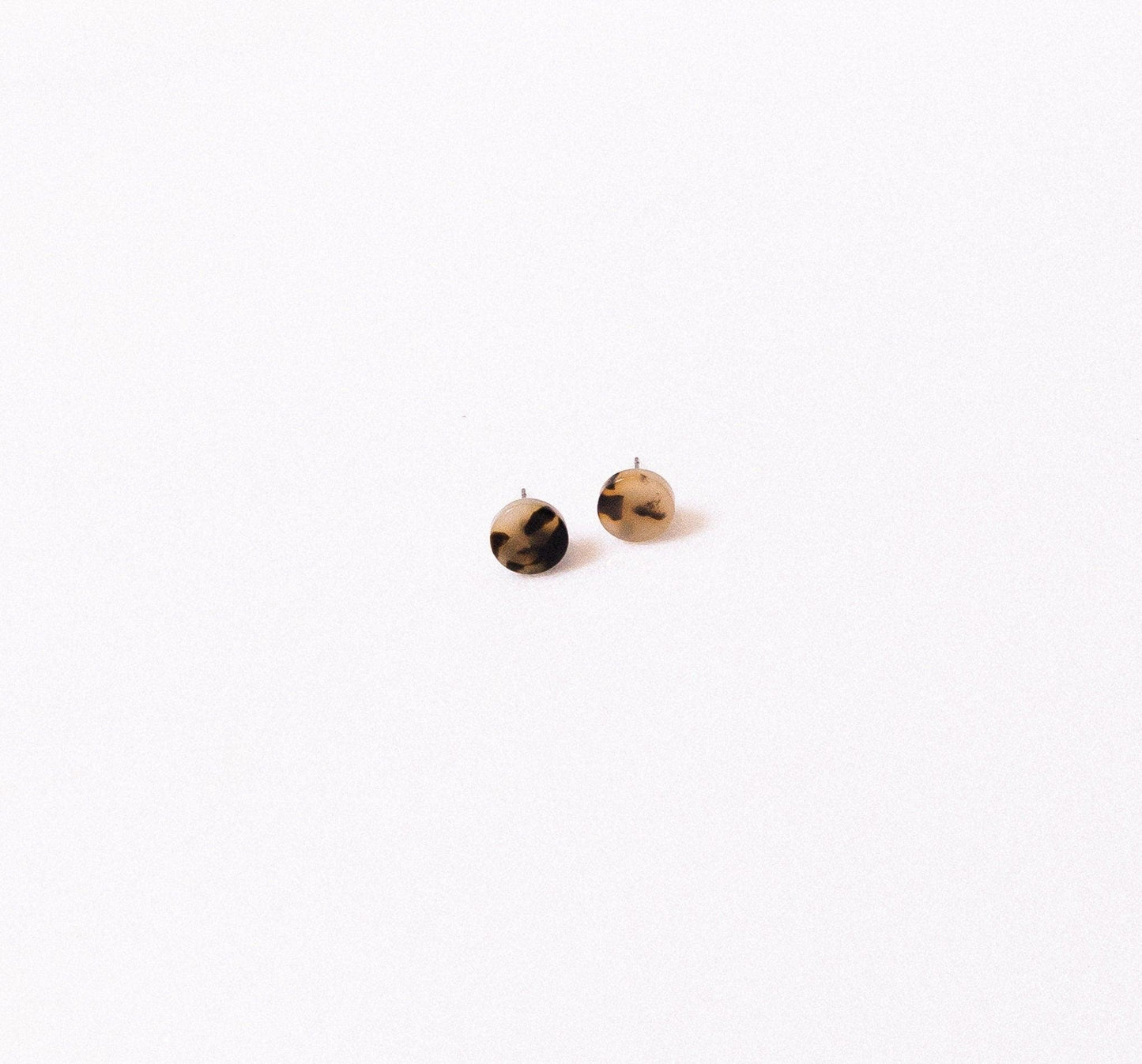 Blonde Tortoise Stud Earrings - Cooper Lucy